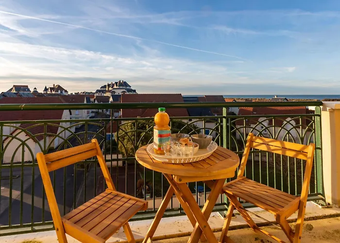 Апартаменты La Presqu'ile-19 By Interhome *