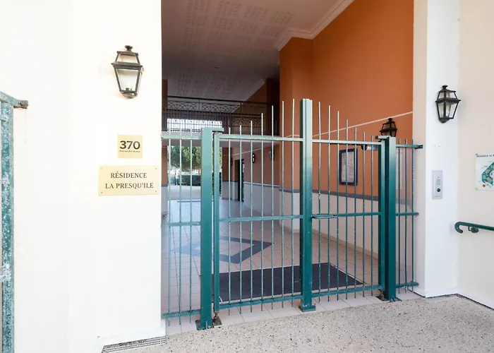 Апартаменты La Presqu'ile-19 By Interhome *